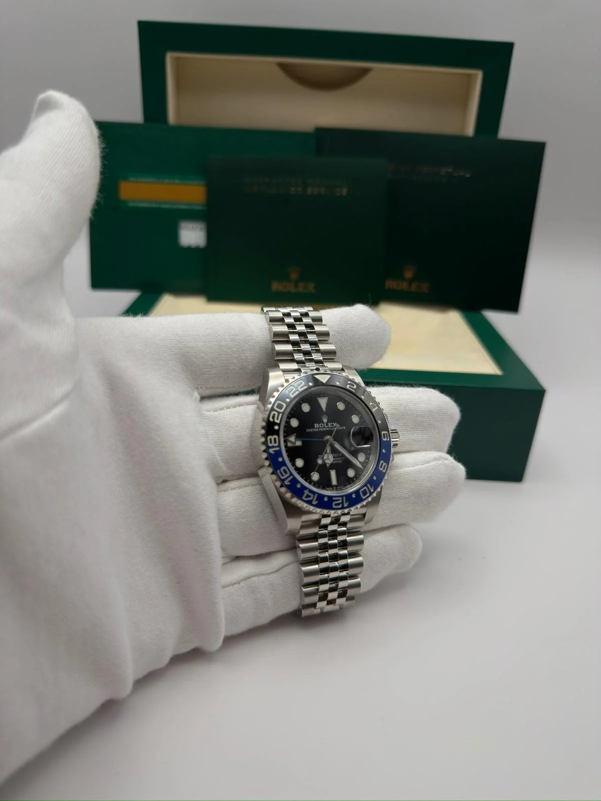 GMT Master II Batgirl Full Set partially stickered 2019 - 126710BLNR