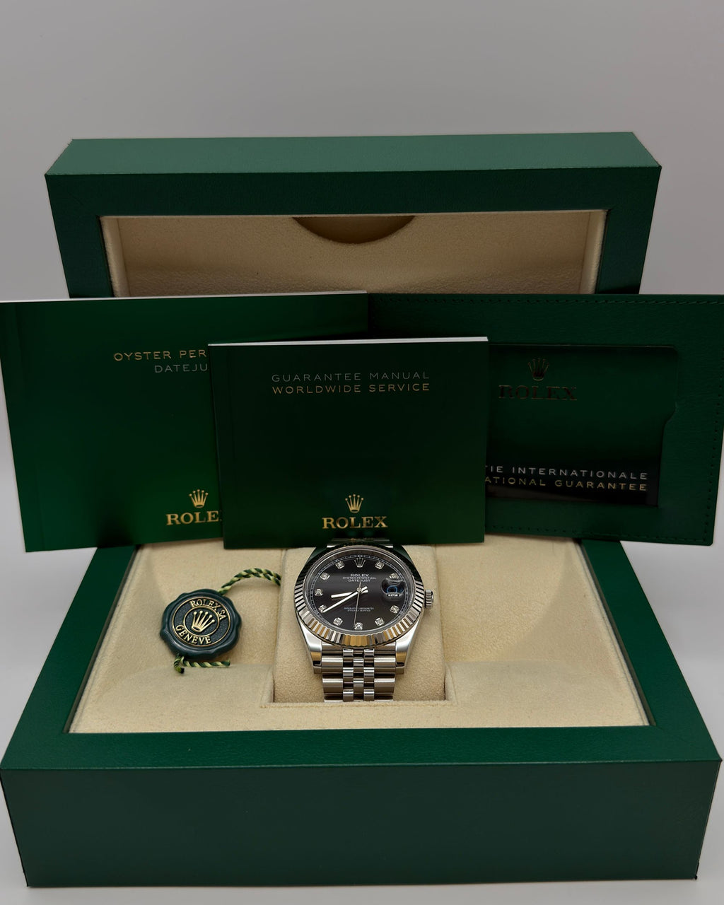 Datejust 41 Black Dial mit Diamantbesatz Full Set 2020 - 126334