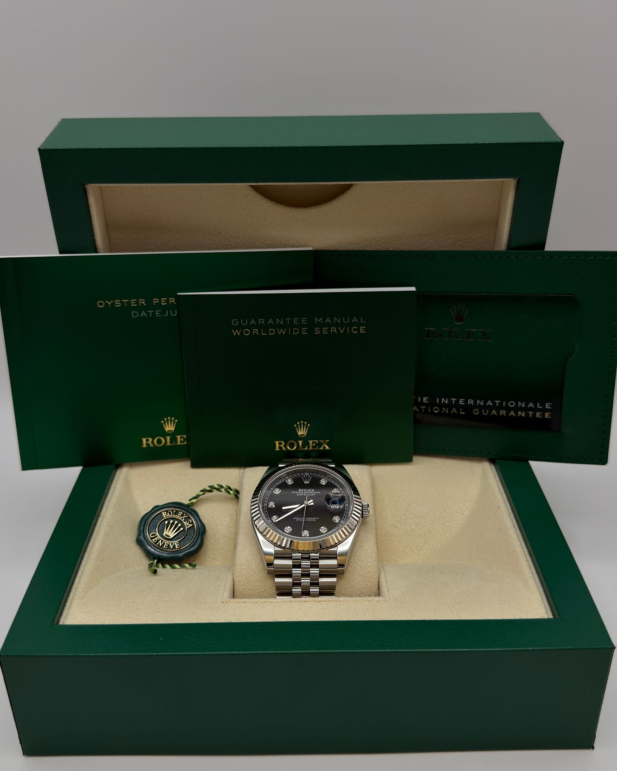 Datejust 41 Black Dial mit Diamantbesatz Full Set 2020 - 126334