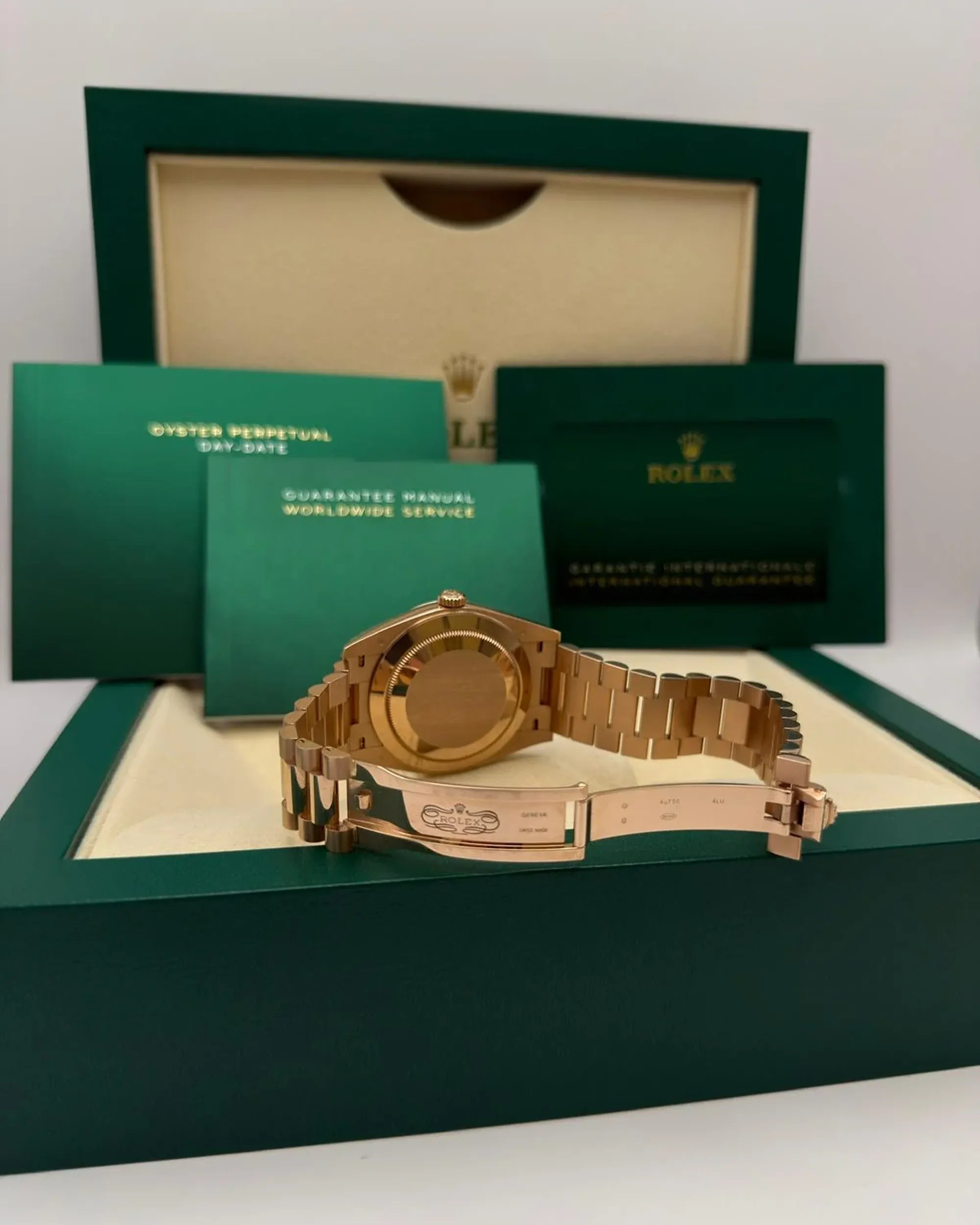 Day-Date 40 Olive Dial Everose-Gold Full Set 2019 - 228235